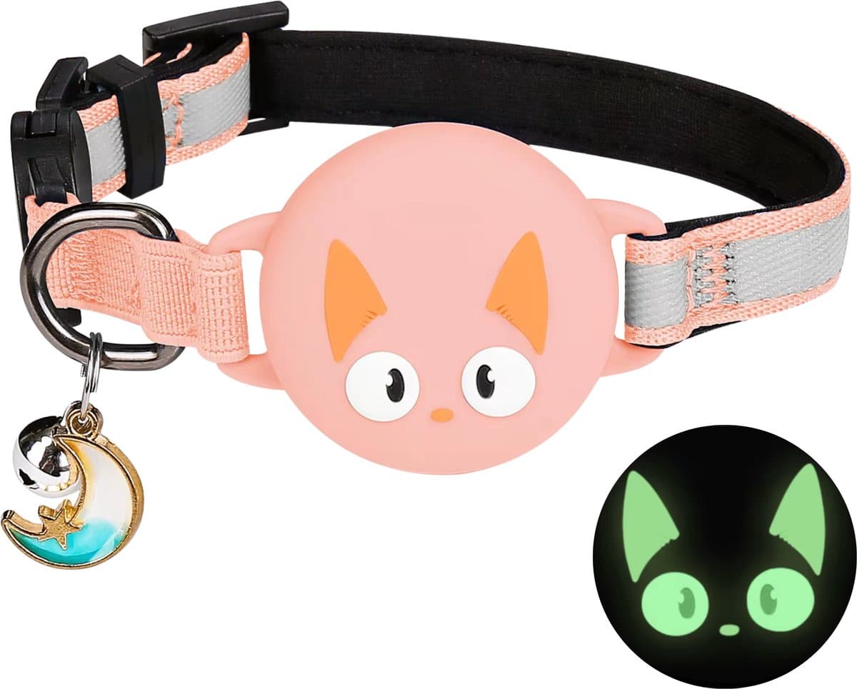 Pets n Paws Kattenhalsband Tag Houder - Verstelbare Halsband Kat - Met belletje - Glow in the Dark - Reflecterend - Geschikt voor AirTag - Kat GPS Tracker Houder - Kitten / Hond - Kattenbandje - Cat Collar - Kattenriem - Zalmroze