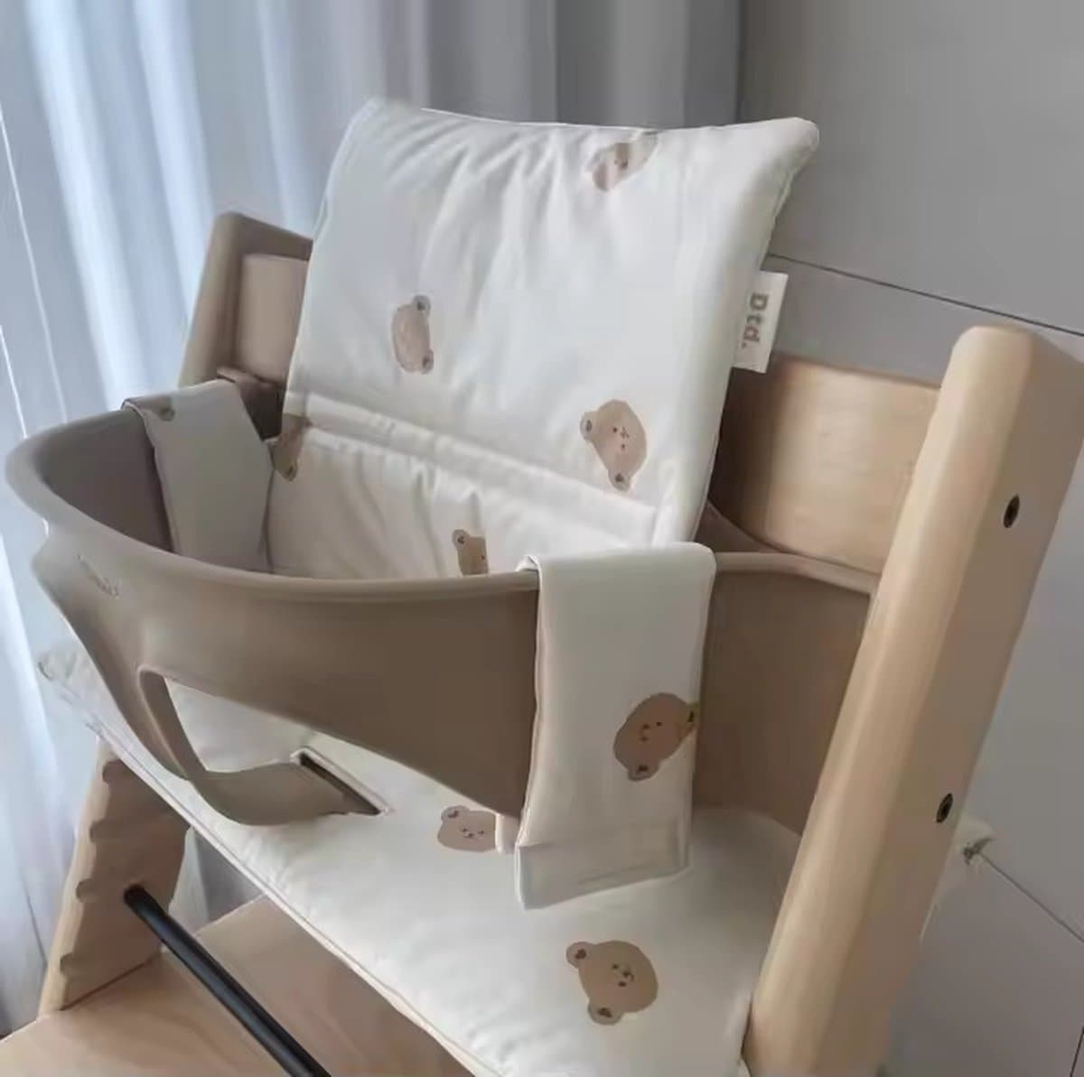 Stoelverkleiner Kinderstoel – Compatibel met Stokke Tripp Trapp – Waterbestendige Kussenset – Beertjes Print