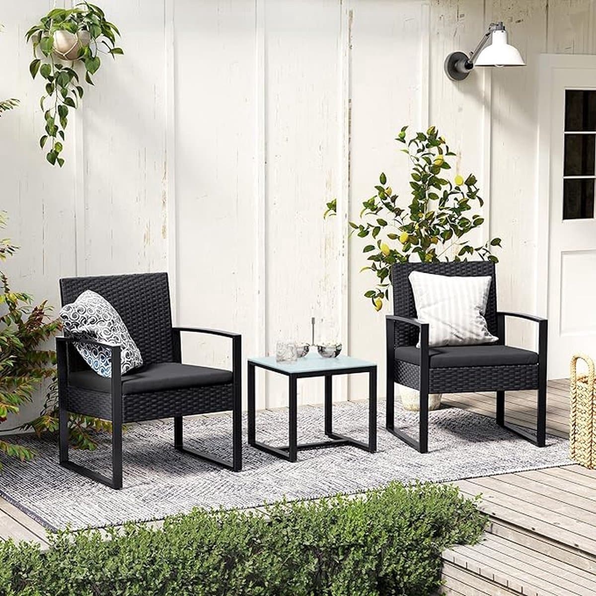 SONGMICS Balkonmeubilair, tuinset, gemaakt van PE polyrattan, loungeset, tafel en 2 stoelen, terrasmeubilair, eenvoudig te monteren, buiten, voor terras, balkon, tuin, zwart GGF010B05