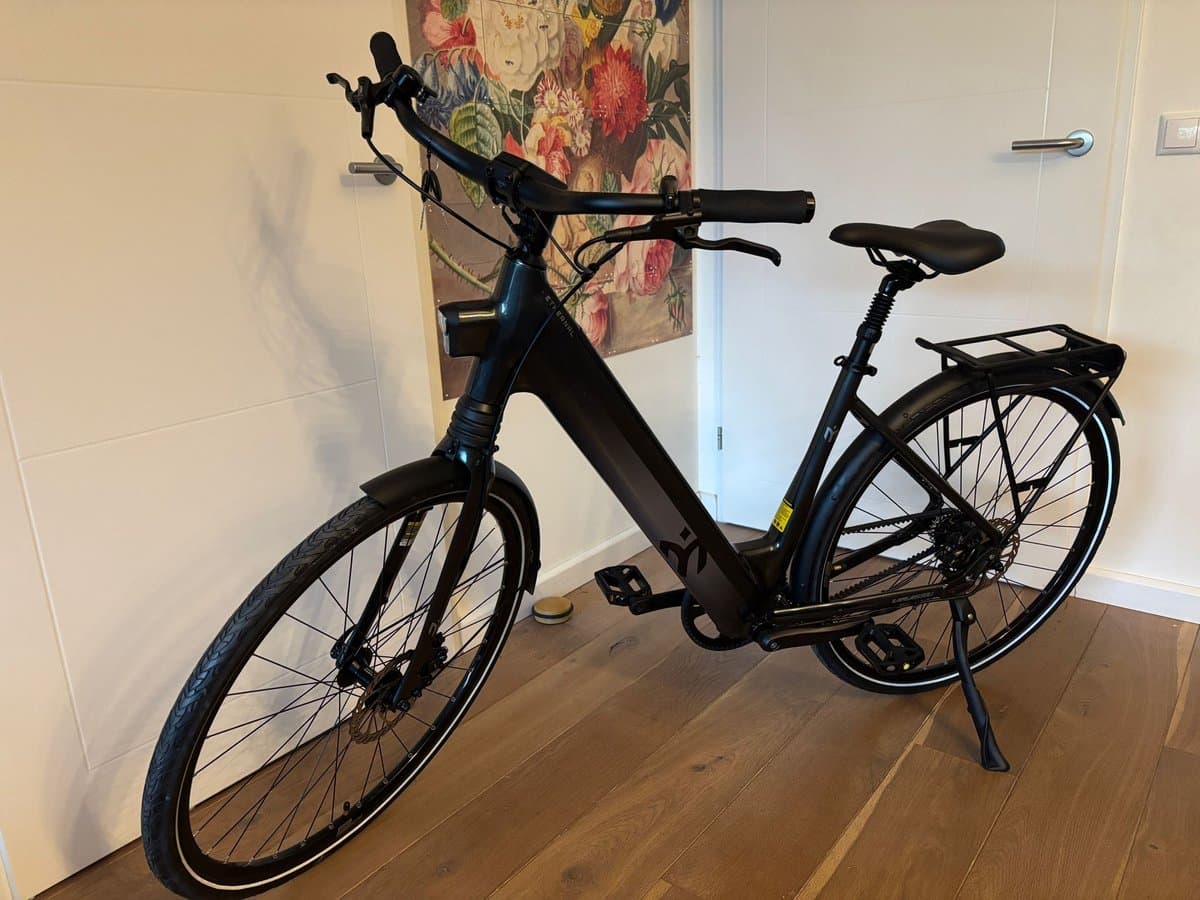 Nieuwe E-bike met riemaandrijving frame maat 50